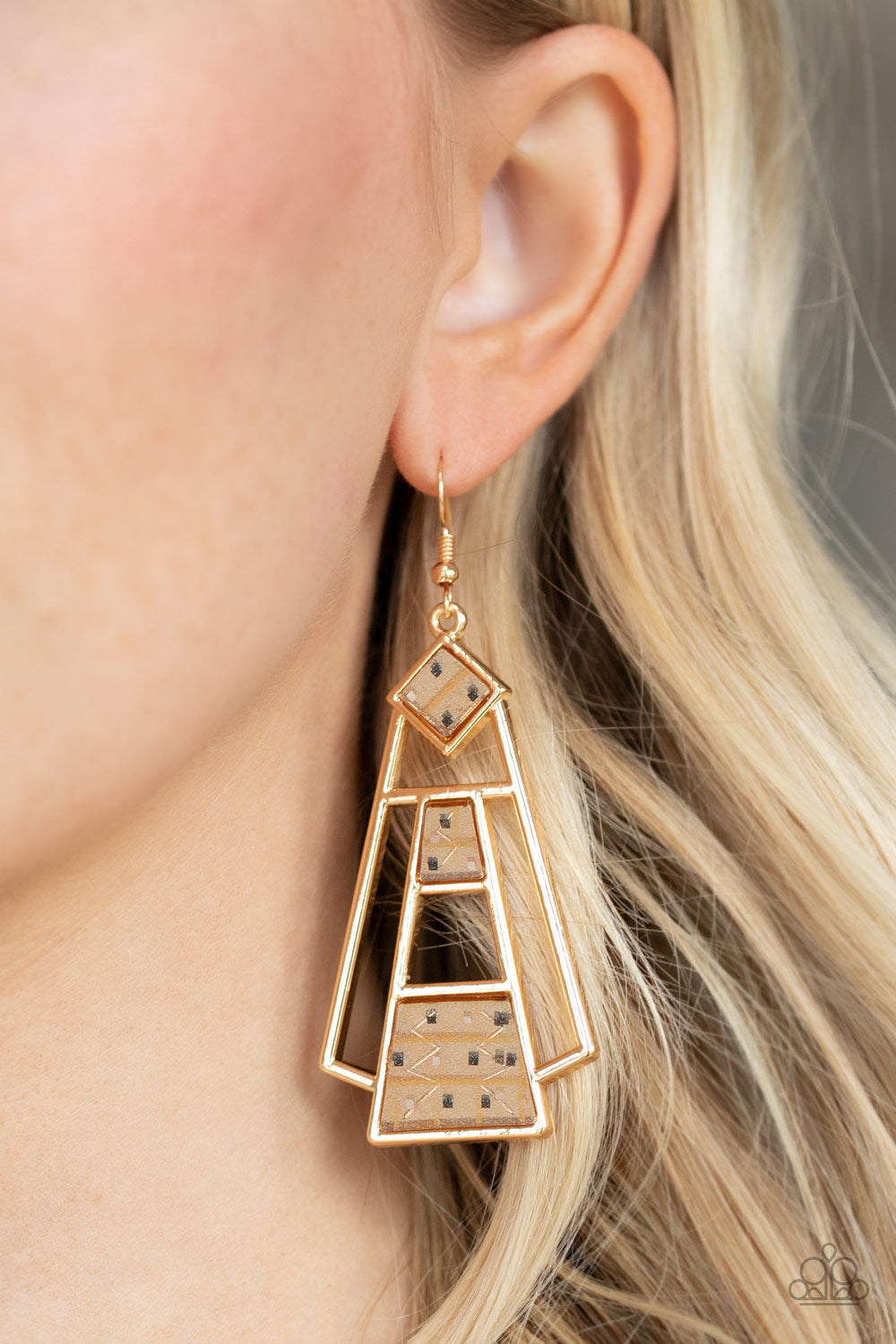 Retro Minimalist - Gold Earrings