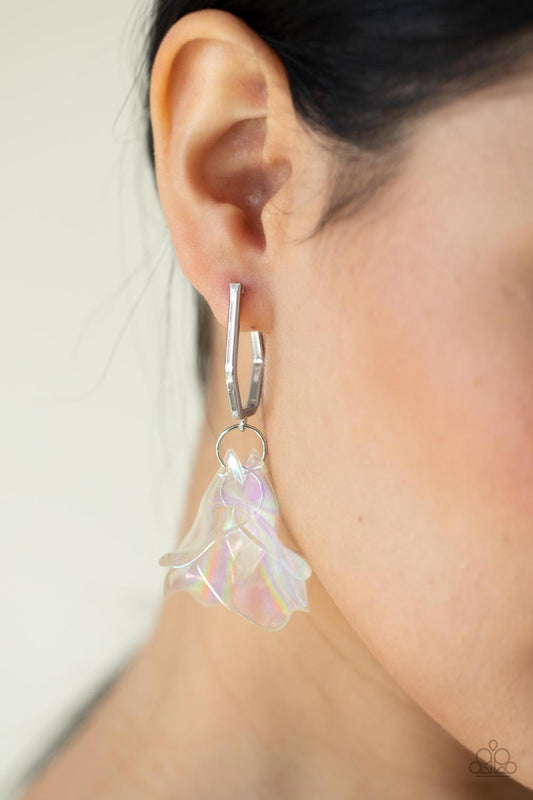 Jaw-Droppingly Jelly - Silver earring